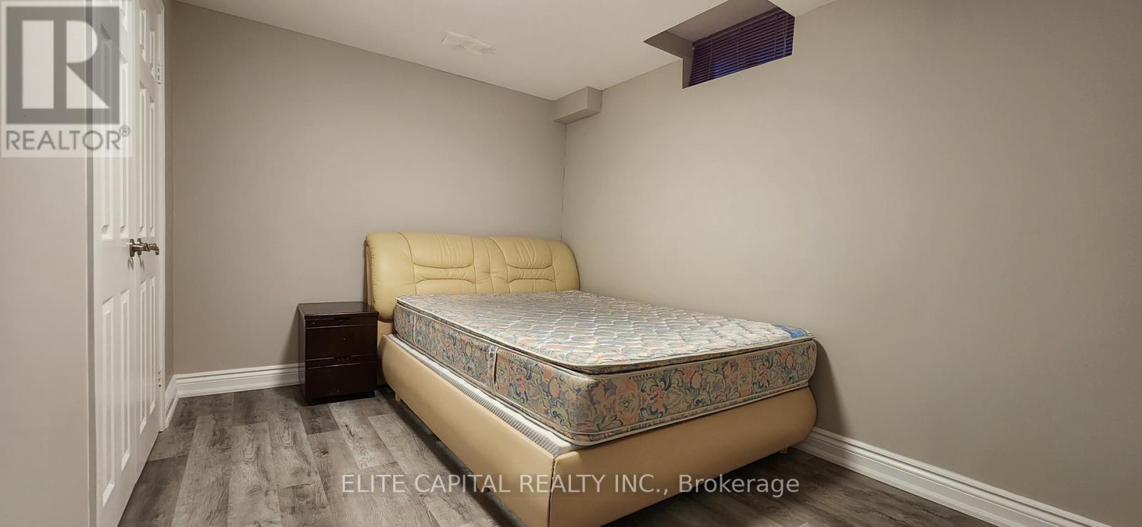 231 Valleymede Drive, Richmond Hill, Ontario  L4B 2A6 - Photo 4 - N12461969
