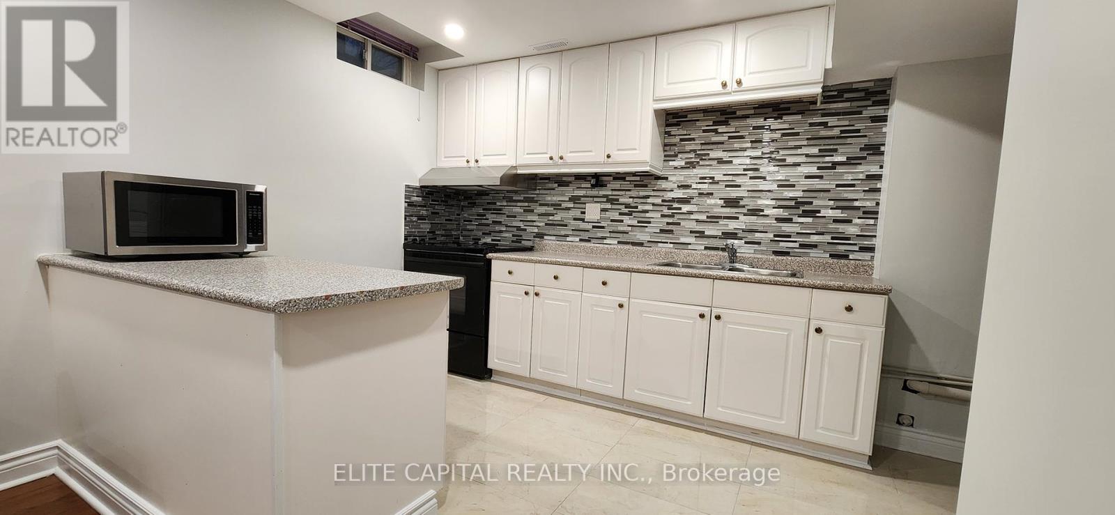 231 Valleymede Drive, Richmond Hill, Ontario  L4B 2A6 - Photo 6 - N12461969