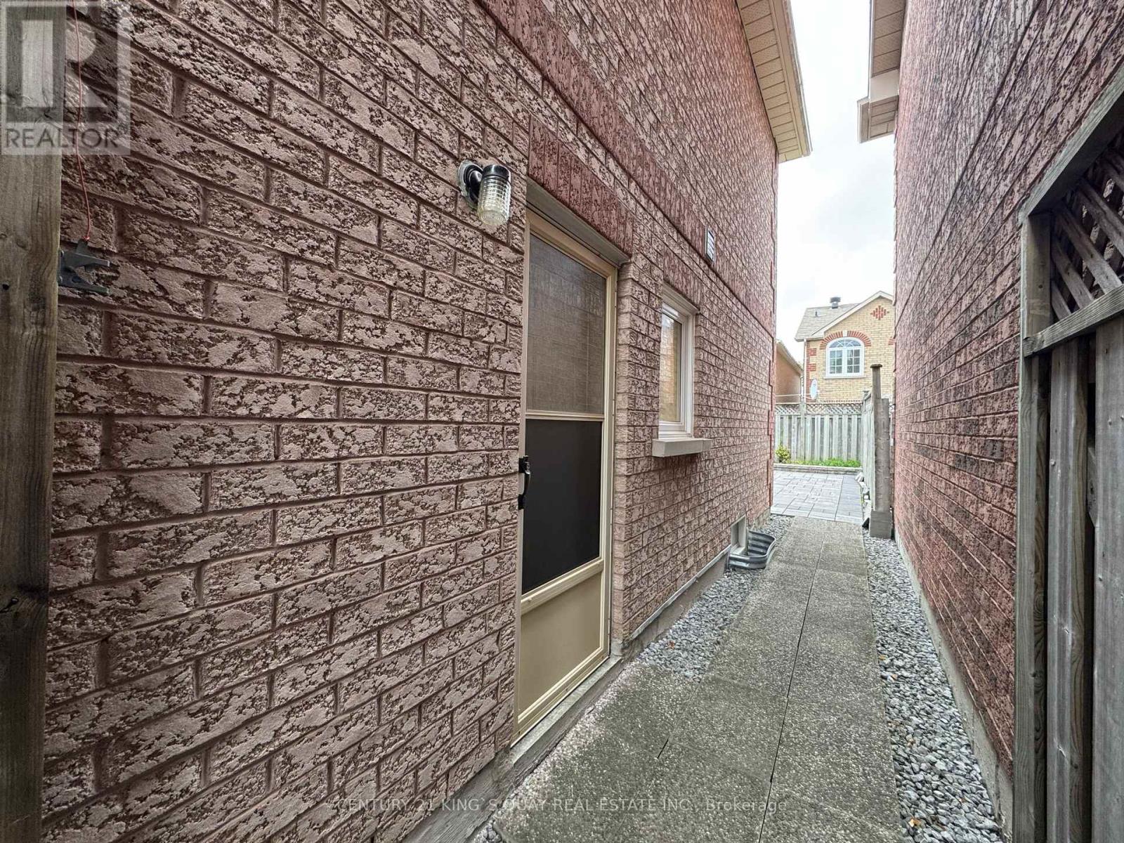 114 Greensboro Drive S, Markham, Ontario  L3R 0W1 - Photo 28 - N12461974