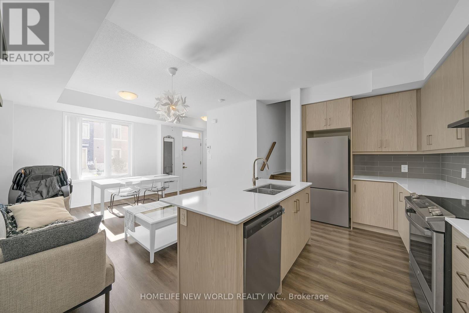112 - 30 Almond Blossom Mews, Vaughan, Ontario  L4K 0N6 - Photo 10 - N12461980