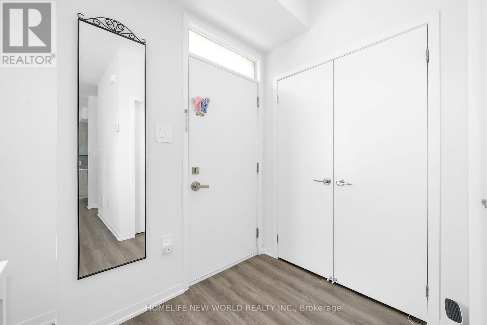 112 - 30 Almond Blossom Mews, Vaughan, Ontario  L4K 0N6 - Photo 5 - N12461980
