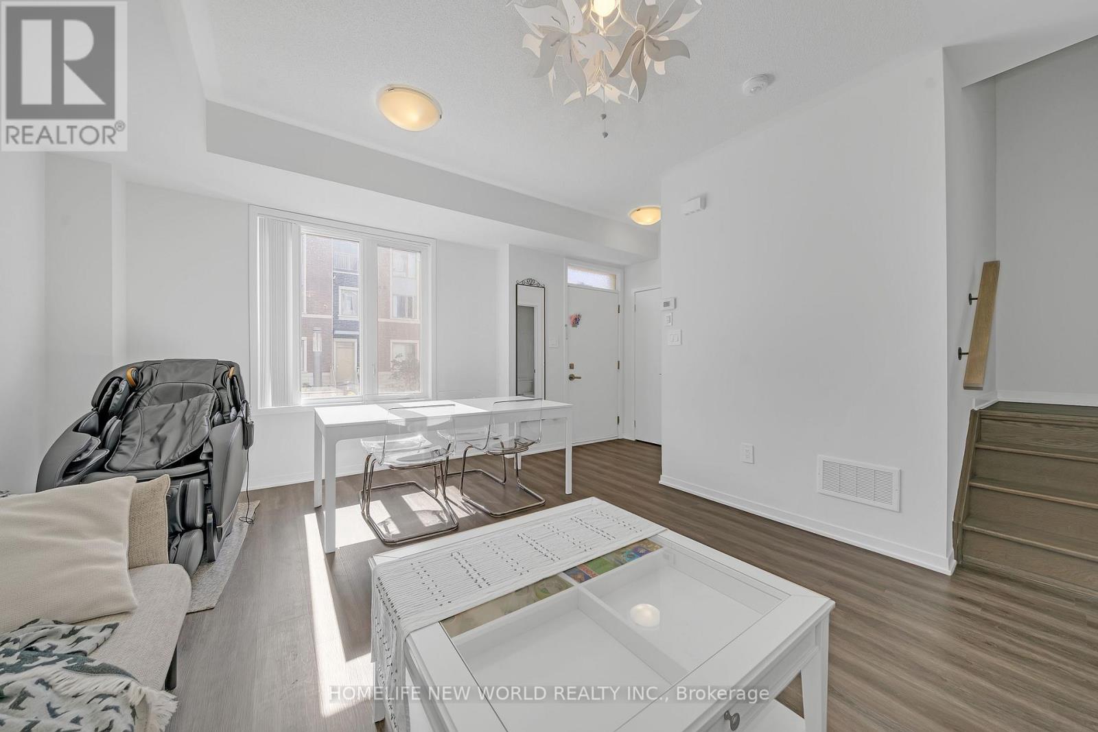 112 - 30 Almond Blossom Mews, Vaughan, Ontario  L4K 0N6 - Photo 7 - N12461980