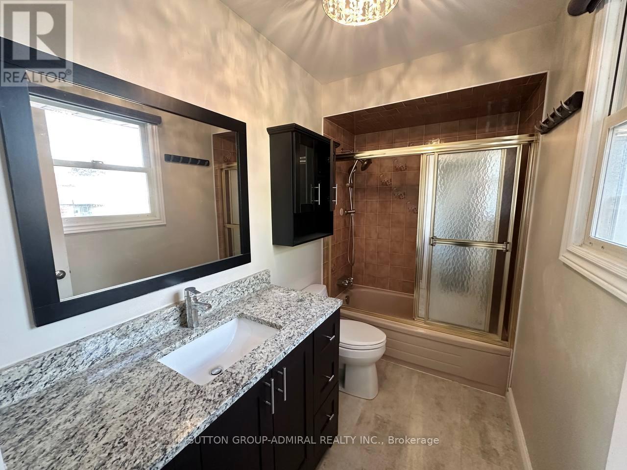 102 Hazelwood Drive, Newmarket, Ontario  L3Y 3G3 - Photo 20 - N12461983