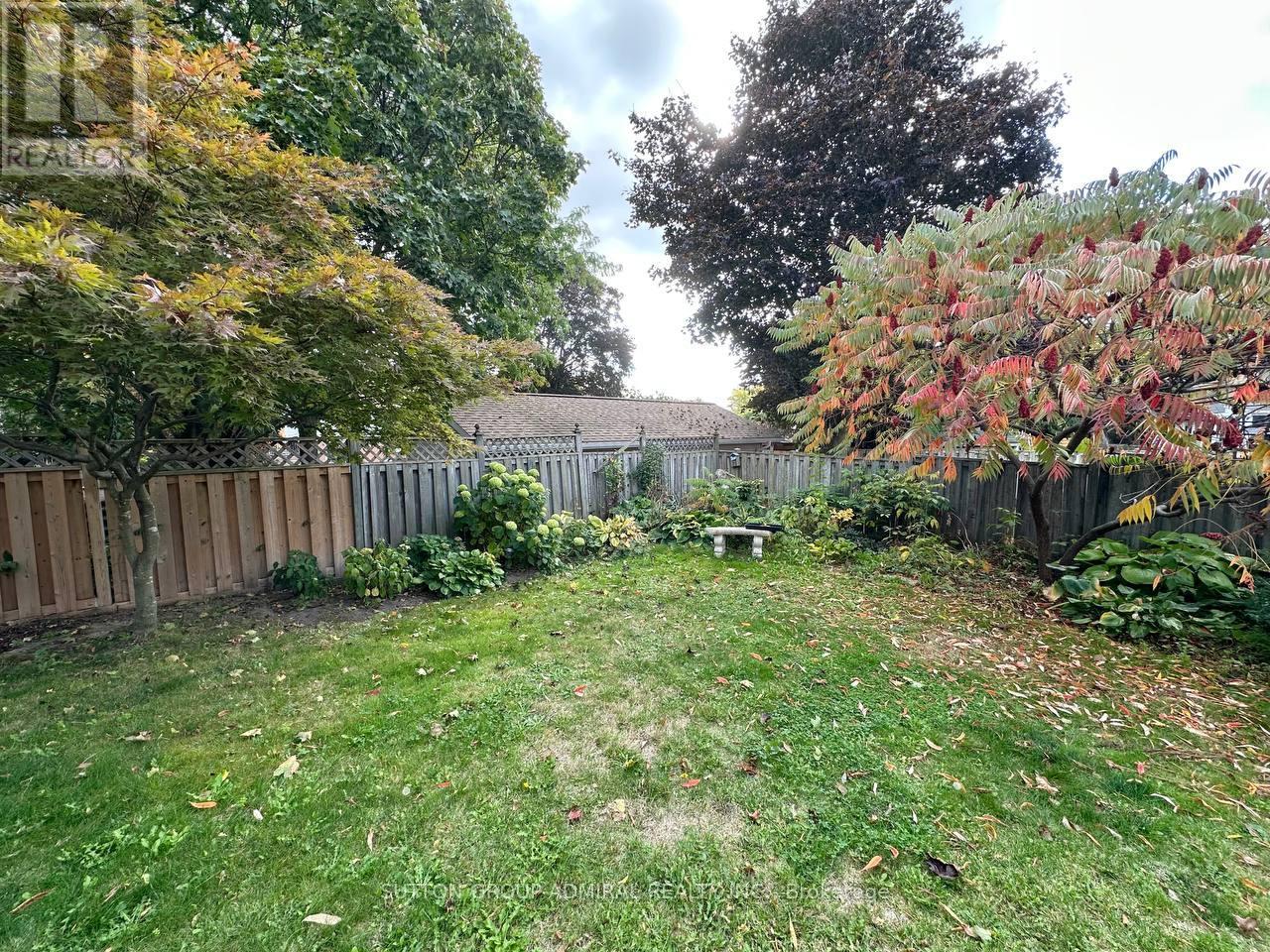 102 Hazelwood Drive, Newmarket, Ontario  L3Y 3G3 - Photo 25 - N12461983