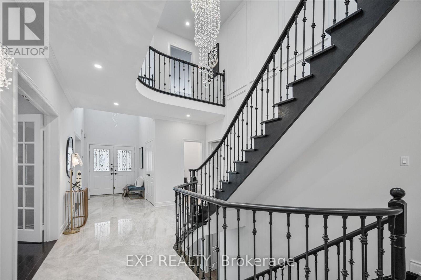 367 Calvert Road, Markham, Ontario  L6C 1X7 - Photo 5 - N12462009