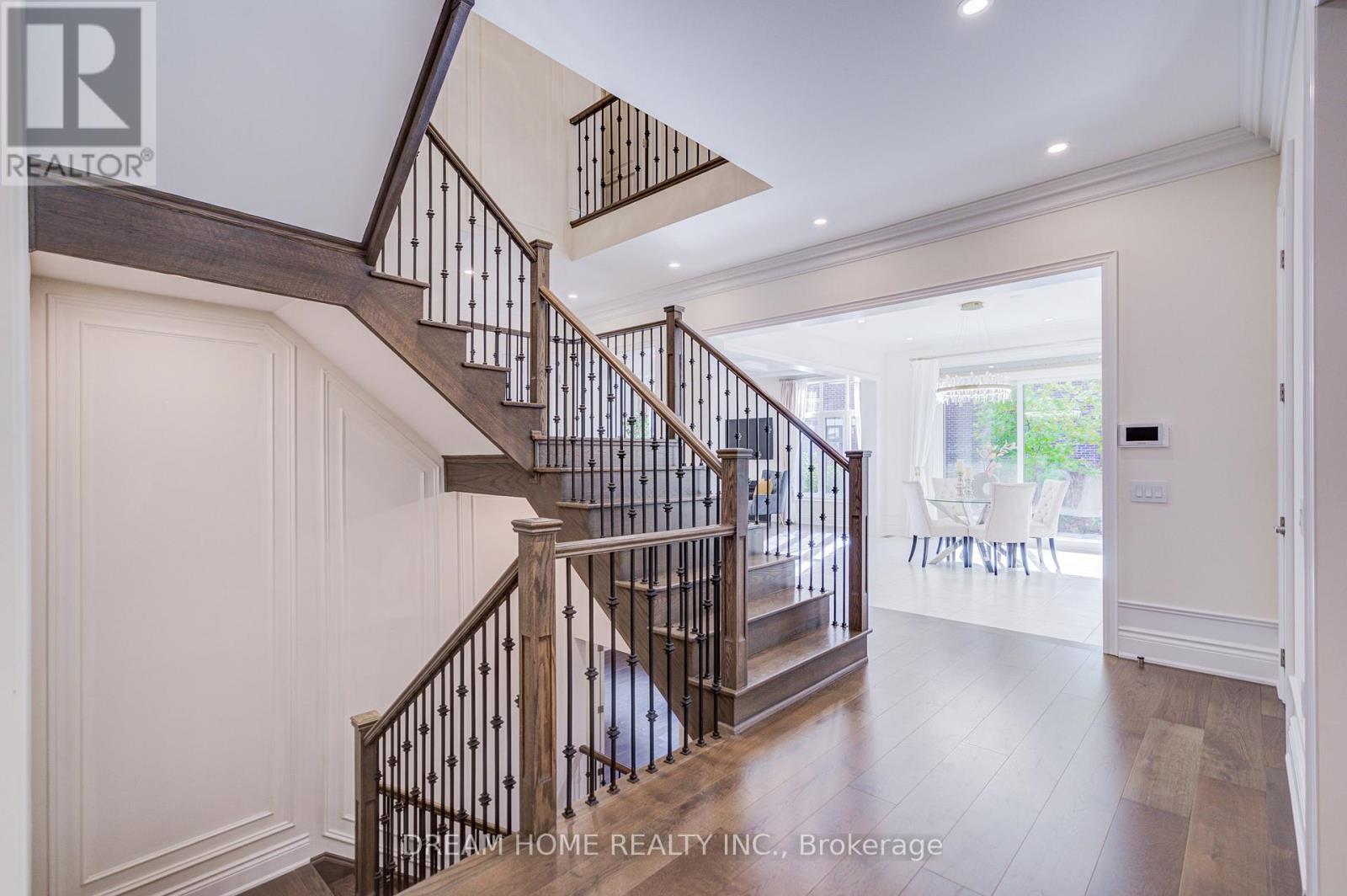 140 Lady Jessica Drive, Vaughan, Ontario  L6A 4Z7 - Photo 12 - N12462033