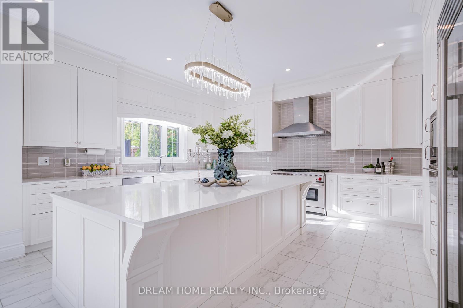 140 Lady Jessica Drive, Vaughan, Ontario  L6A 4Z7 - Photo 20 - N12462033
