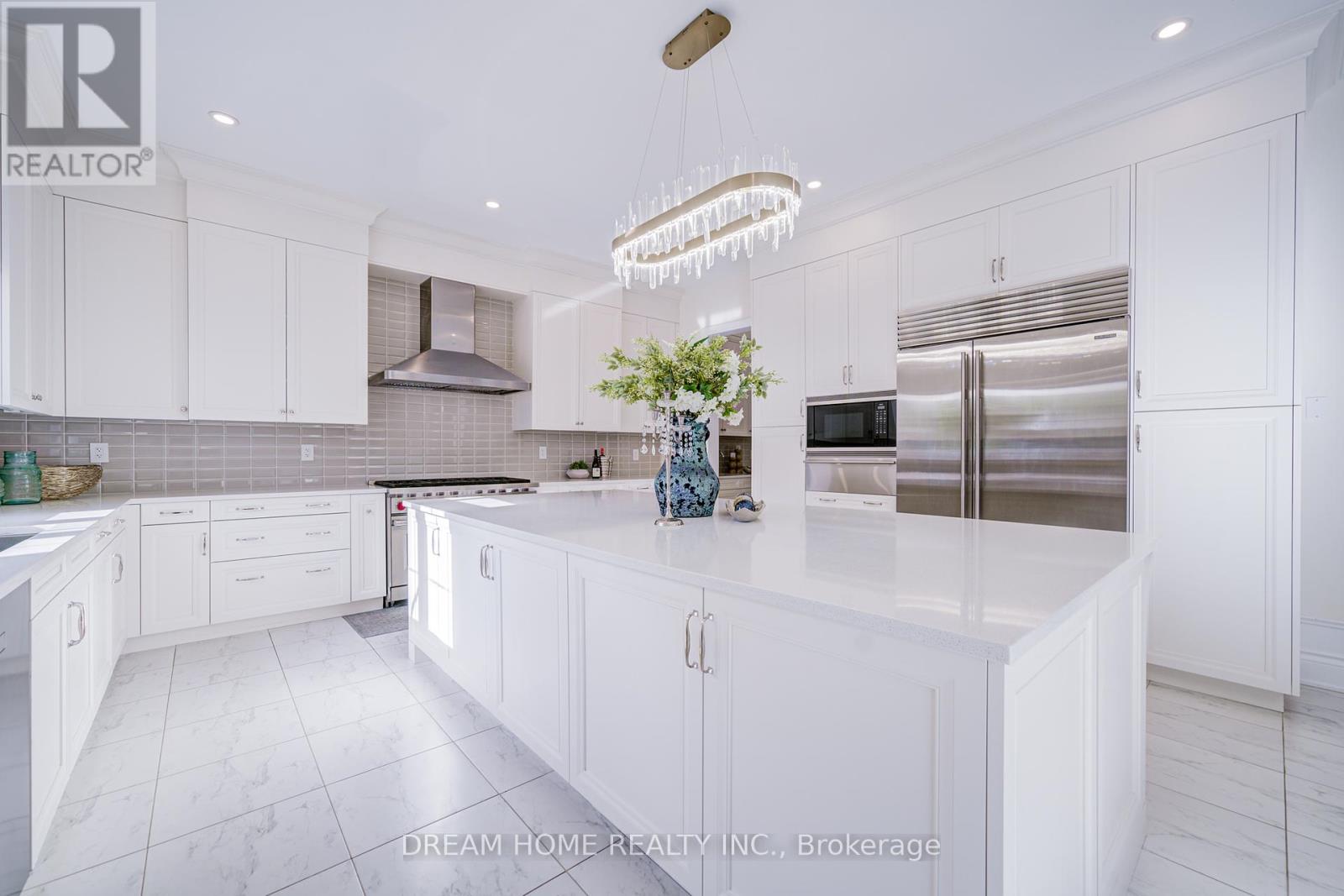 140 Lady Jessica Drive, Vaughan, Ontario  L6A 4Z7 - Photo 22 - N12462033