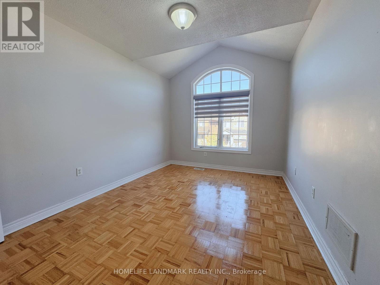 86 Andes Crescent, Vaughan, Ontario  L4H 3H3 - Photo 9 - N12462035