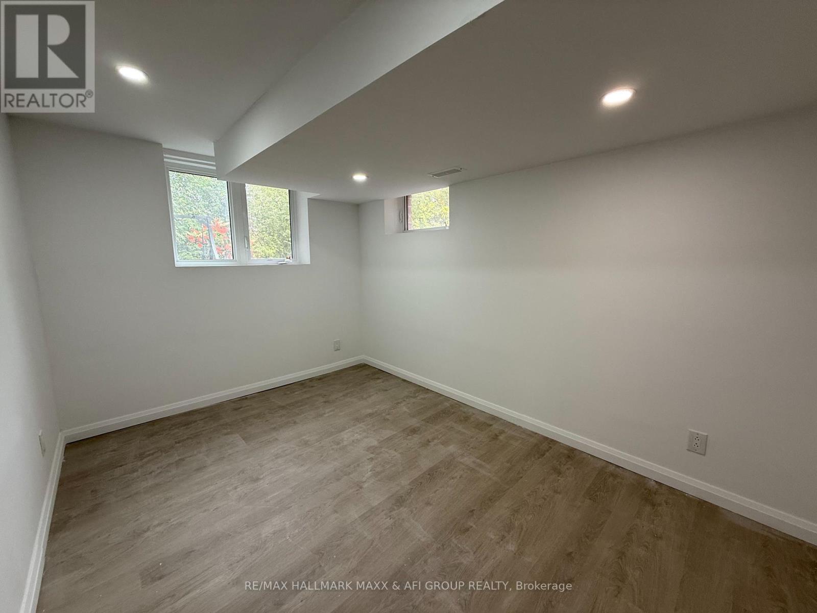 Lower - 374 Rita's Avenue, Newmarket, Ontario  L3X 2N1 - Photo 19 - N12462065