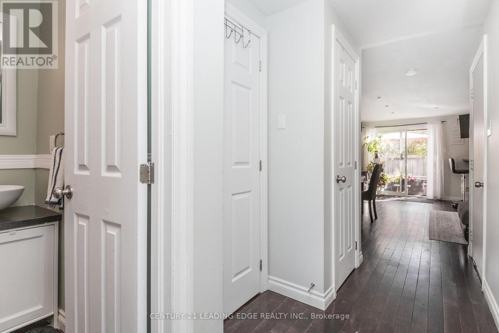 14 Quail Crescent, Barrie, Ontario  L4N 6X1 - Photo 7 - S12462026