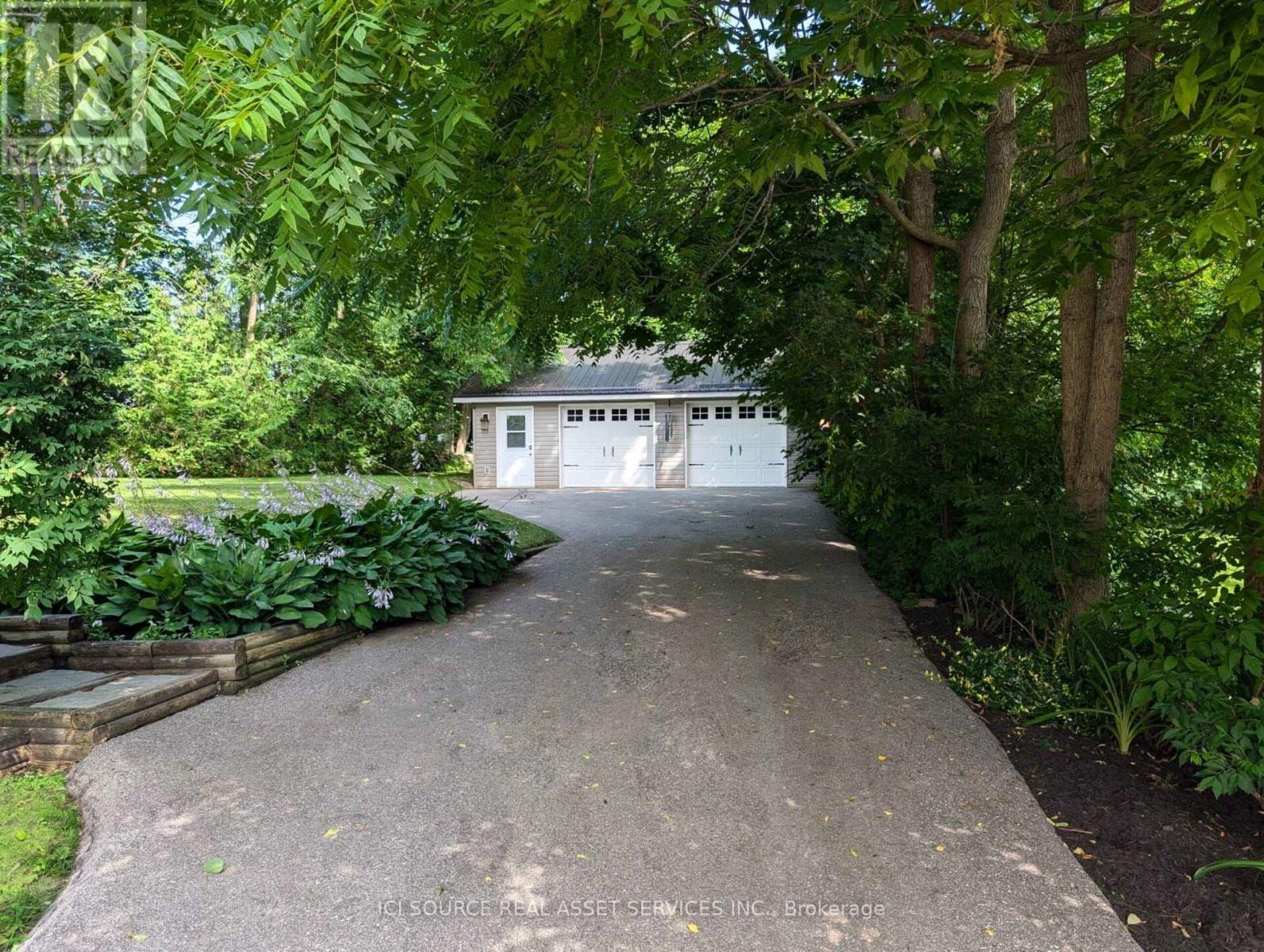 260 Colborne Street W, Orillia, Ontario  L3V 2Z8 - Photo 2 - S12462070