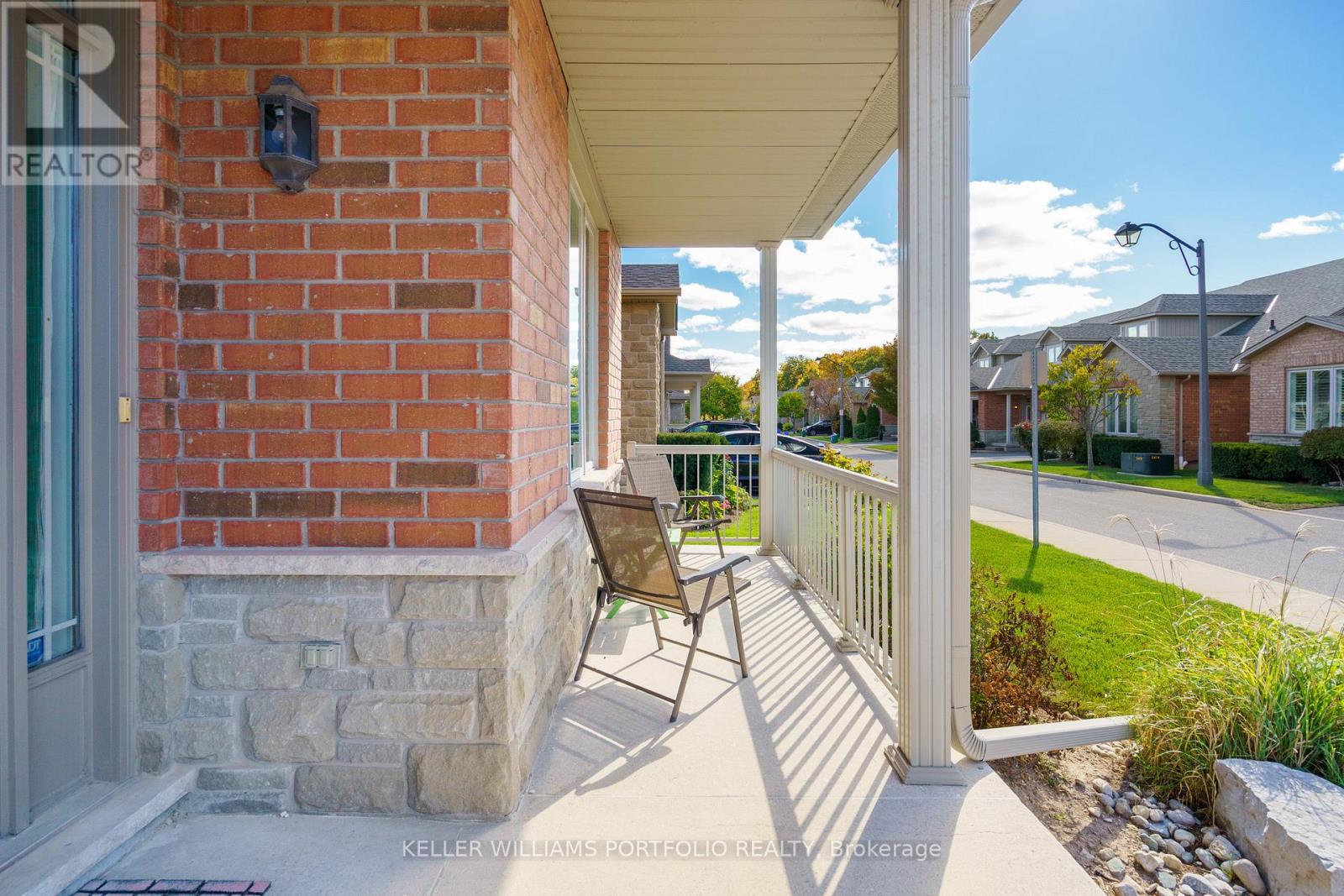 107 - 2125 Itabashi Way, Burlington, Ontario  L7M 0A1 - Photo 3 - W12461923