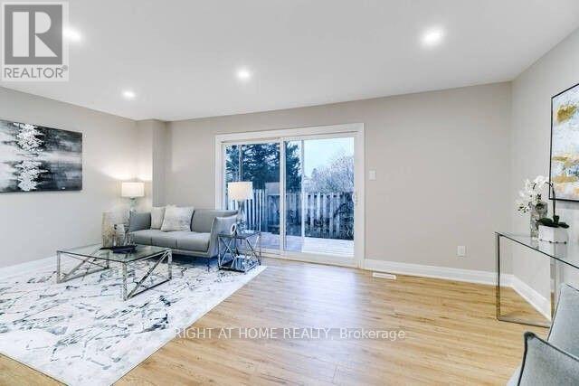 641 Woodward Avenue, Milton, Ontario  L9T 3K4 - Photo 10 - W12461932