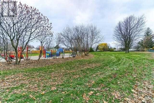 641 Woodward Avenue, Milton, Ontario  L9T 3K4 - Photo 28 - W12461932