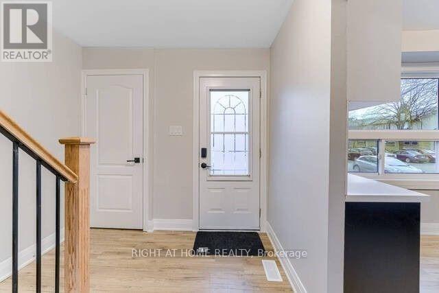 641 Woodward Avenue, Milton, Ontario  L9T 3K4 - Photo 4 - W12461932