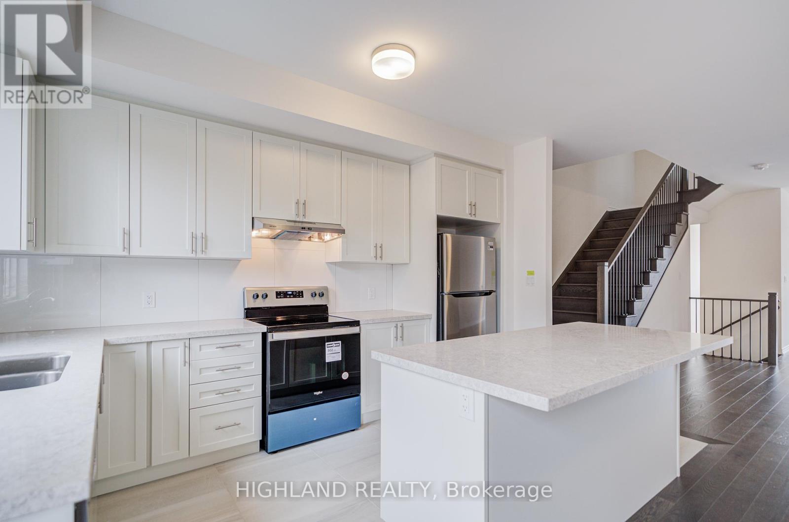 1162 Dartmouth Crescent, Oakville, Ontario  L6H 8C3 - Photo 12 - W12461939