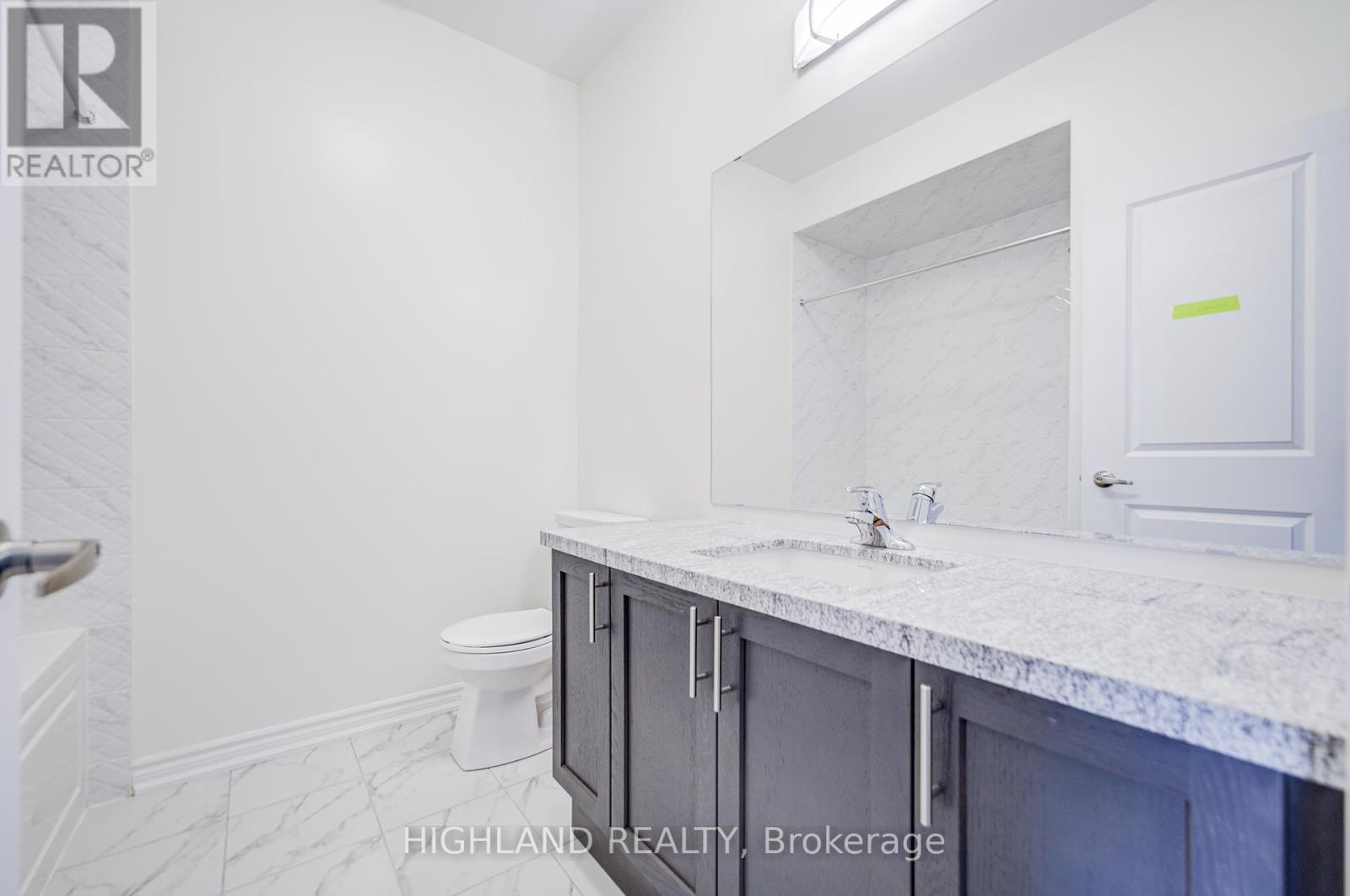 1162 Dartmouth Crescent, Oakville, Ontario  L6H 8C3 - Photo 17 - W12461939