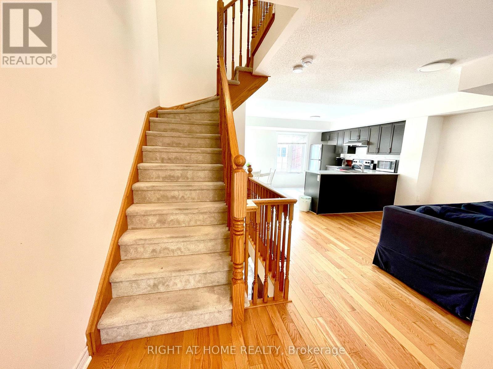 91 - 2280 Baronwood Drive, Oakville, Ontario  L6M 0K4 - Photo 10 - W12461953