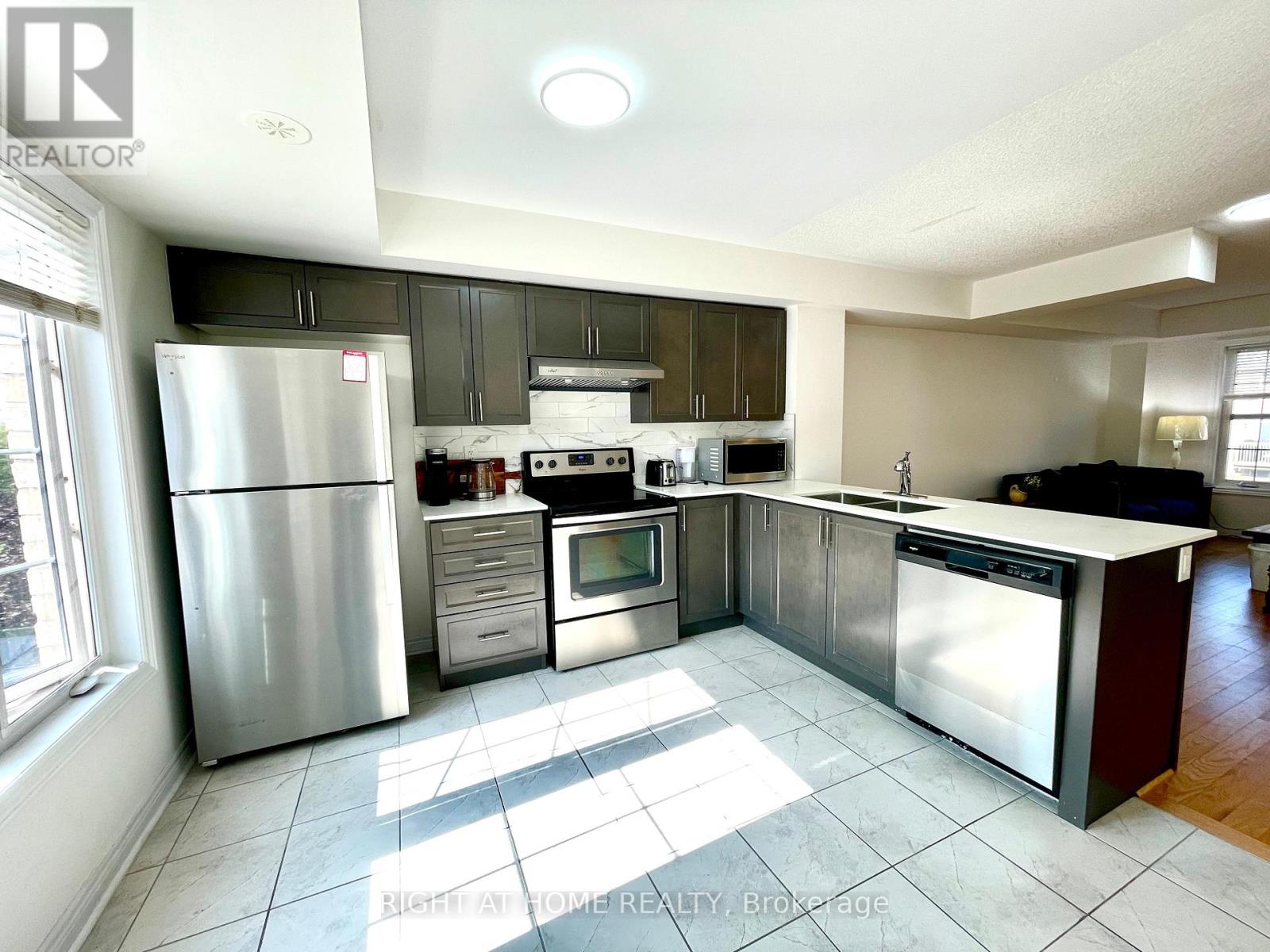 91 - 2280 Baronwood Drive, Oakville, Ontario  L6M 0K4 - Photo 7 - W12461953