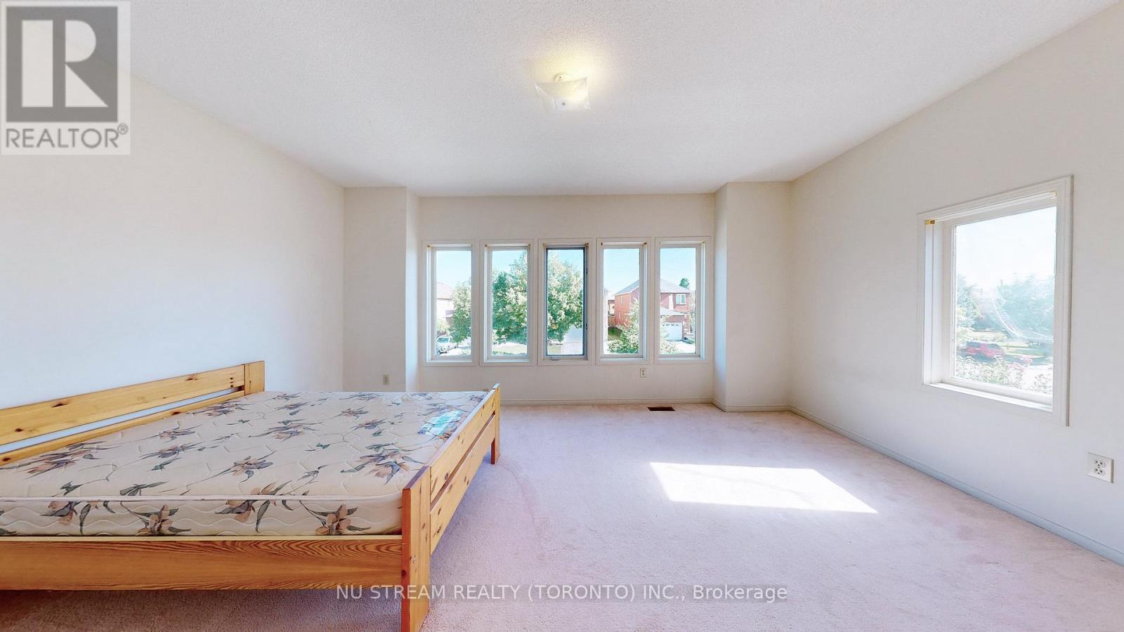 1337 Daniel Creek Road, Mississauga, Ontario  L5V 1V3 - Photo 25 - W12461971