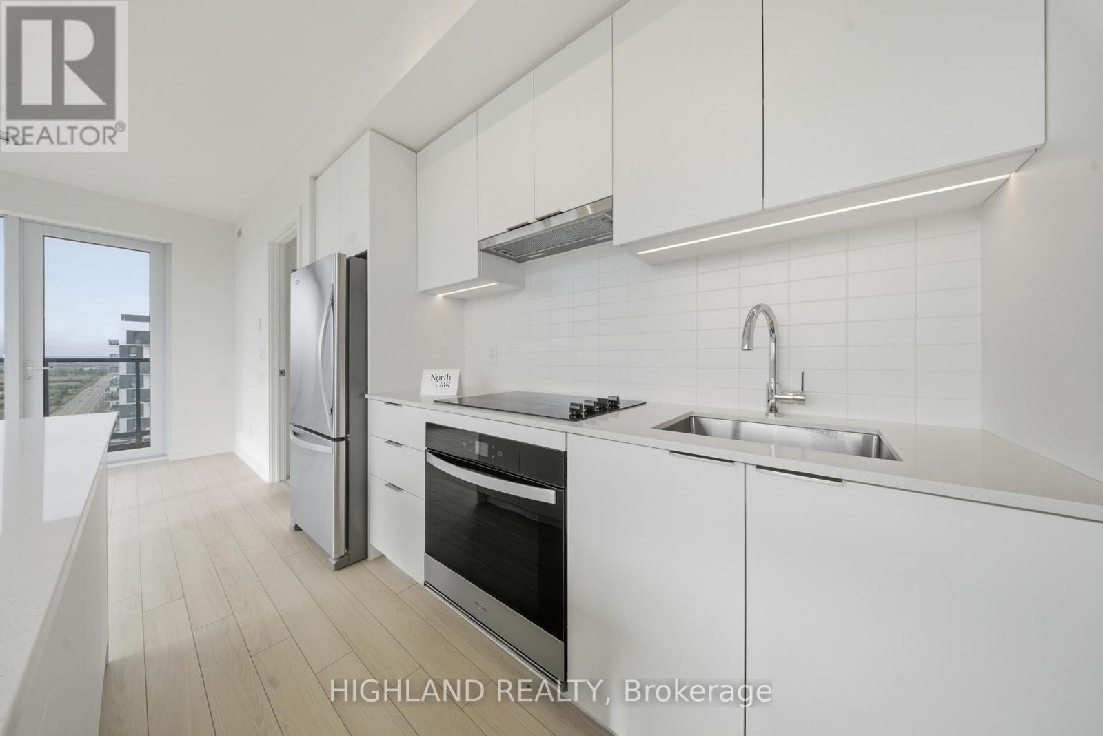 1903 - 3079 Trafalgar Road, Oakville, Ontario  L6H 8C5 - Photo 12 - W12461973