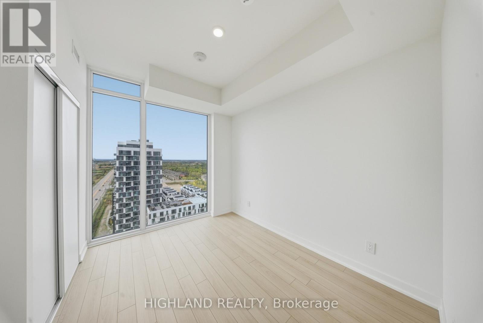 1903 - 3079 Trafalgar Road, Oakville, Ontario  L6H 8C5 - Photo 15 - W12461973