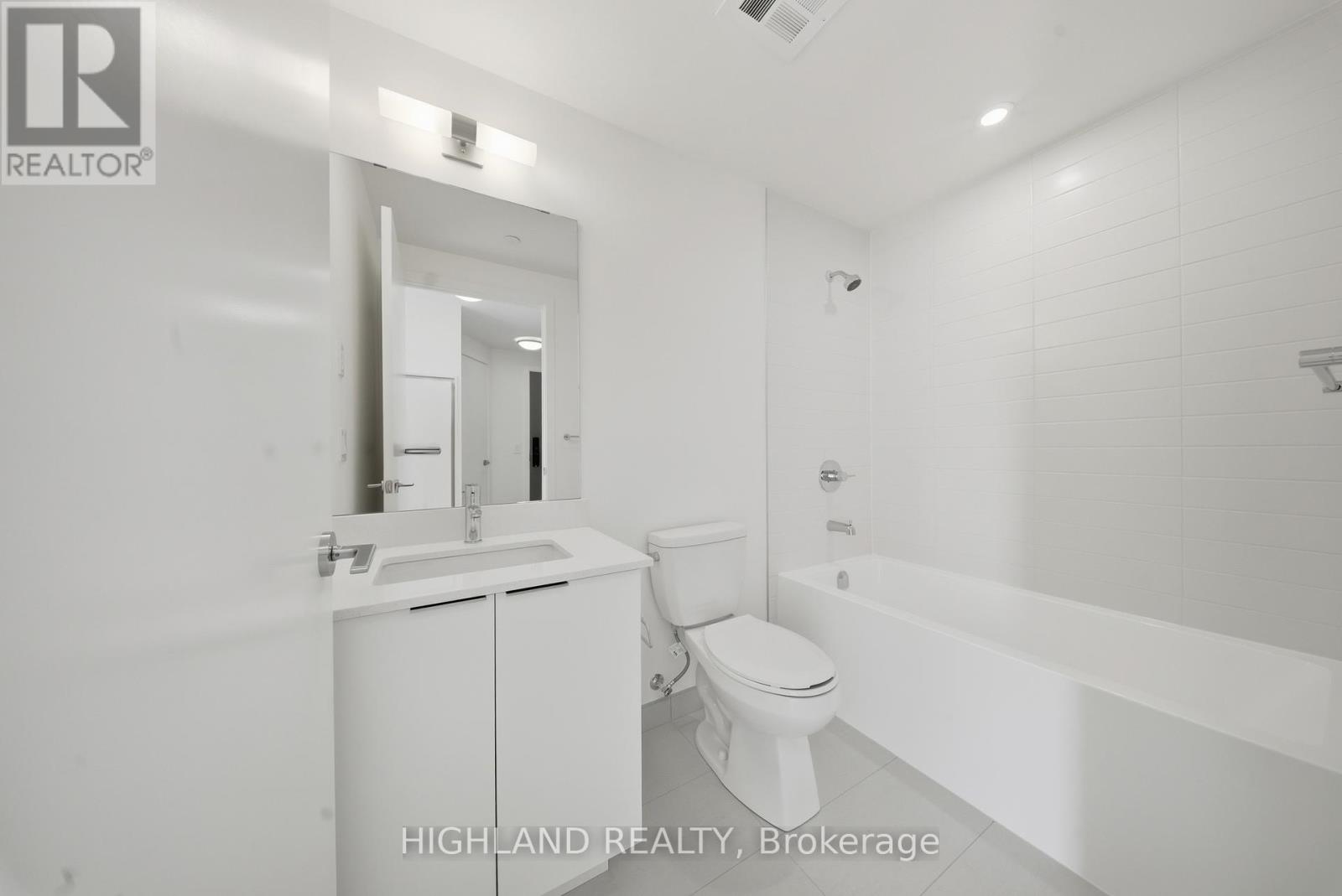 1903 - 3079 Trafalgar Road, Oakville, Ontario  L6H 8C5 - Photo 8 - W12461973