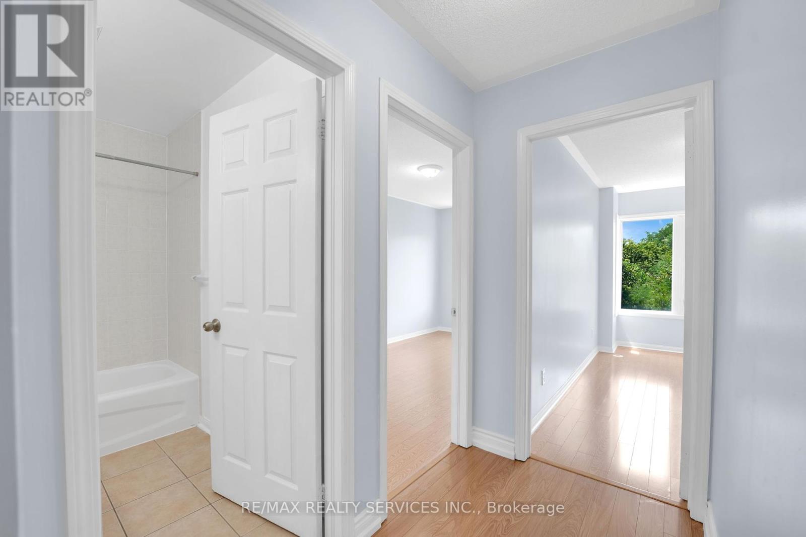 45 - 3059 Finch Avenue W, Toronto, Ontario  M9M 0A7 - Photo 27 - W12462002