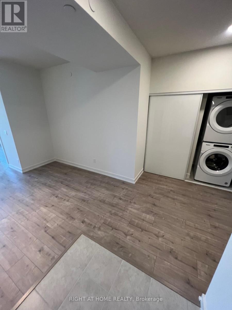 202 - 10 Wilby Crescent, Toronto, Ontario  M9N 0B6 - Photo 3 - W12462017