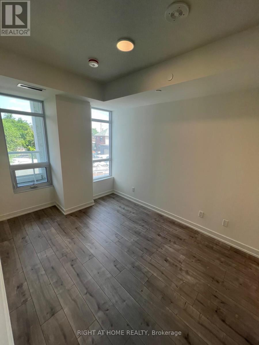 202 - 10 Wilby Crescent, Toronto, Ontario  M9N 0B6 - Photo 9 - W12462017