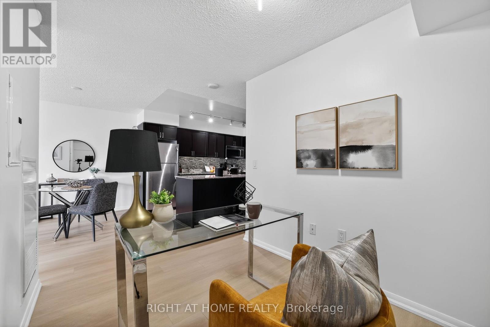 726 - 36 Via Bagnato Street, Toronto, Ontario  M6A 0B7 - Photo 10 - W12462042