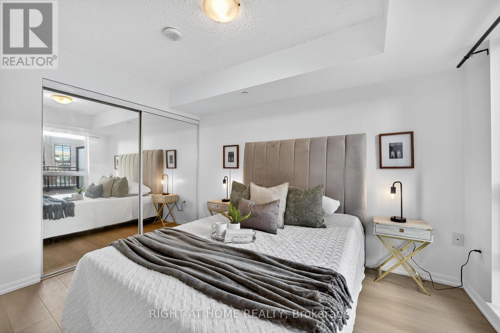 726 - 36 Via Bagnato Street, Toronto, Ontario  M6A 0B7 - Photo 18 - W12462042