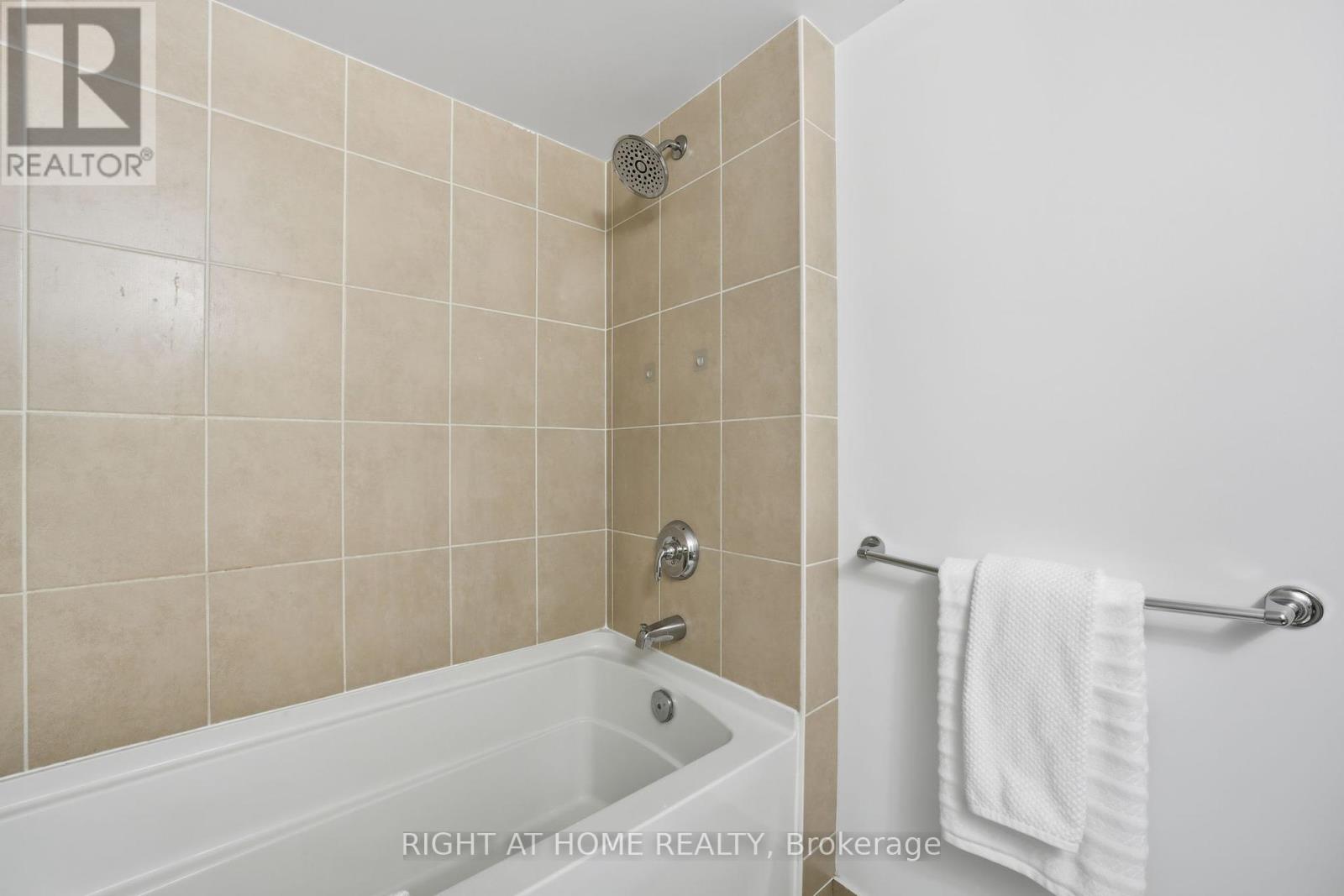 726 - 36 Via Bagnato Street, Toronto, Ontario  M6A 0B7 - Photo 21 - W12462042