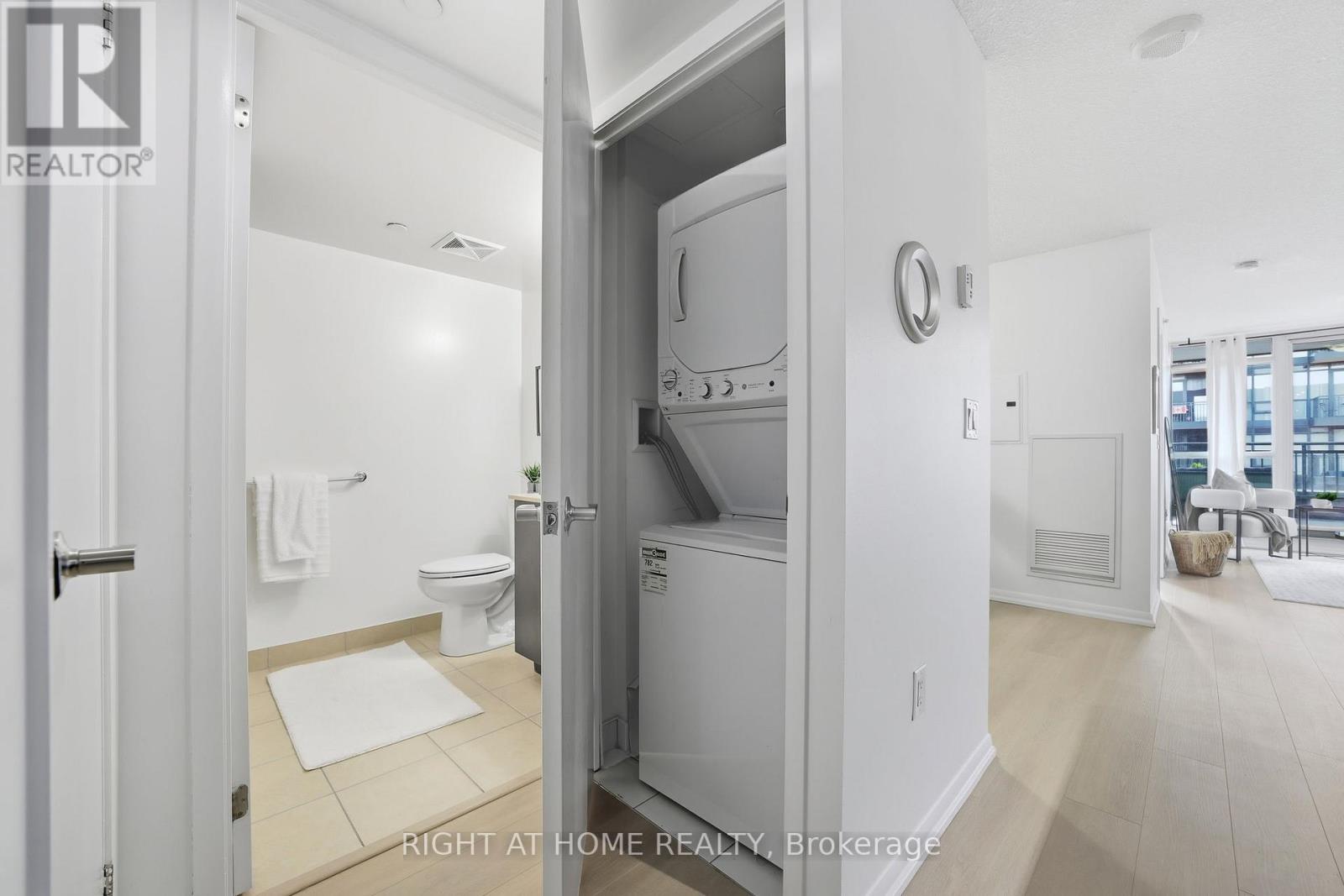 726 - 36 Via Bagnato Street, Toronto, Ontario  M6A 0B7 - Photo 22 - W12462042
