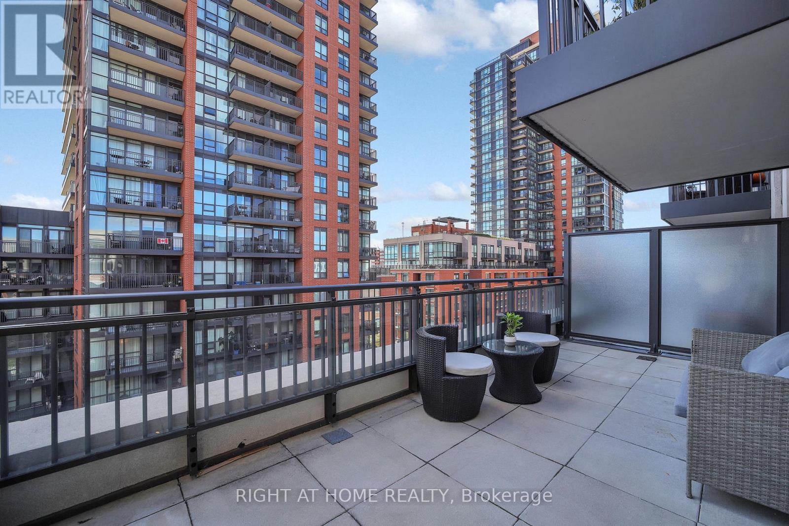 726 - 36 Via Bagnato Street, Toronto, Ontario  M6A 0B7 - Photo 25 - W12462042