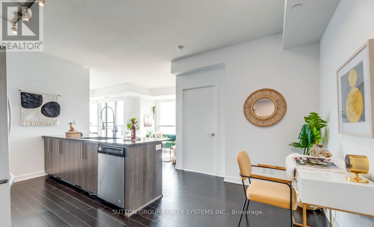 # 4610 - 4011 Brickstone Mews, Mississauga, Ontario  L5B 0J7 - Photo 4 - W12462054