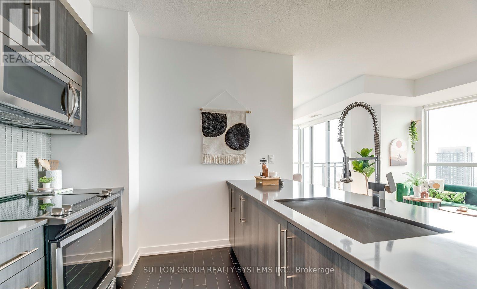 # 4610 - 4011 Brickstone Mews, Mississauga, Ontario  L5B 0J7 - Photo 8 - W12462054