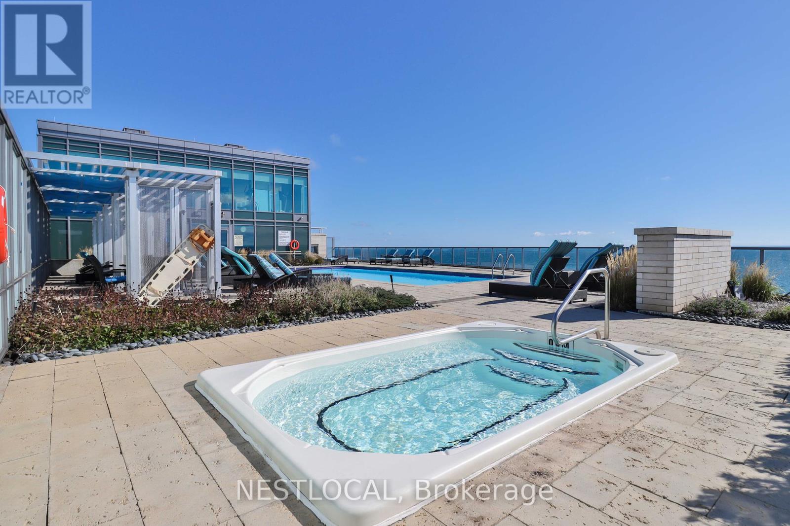 511 - 11 Bronte Road, Oakville, Ontario  L6L 0E1 - Photo 22 - W12462057