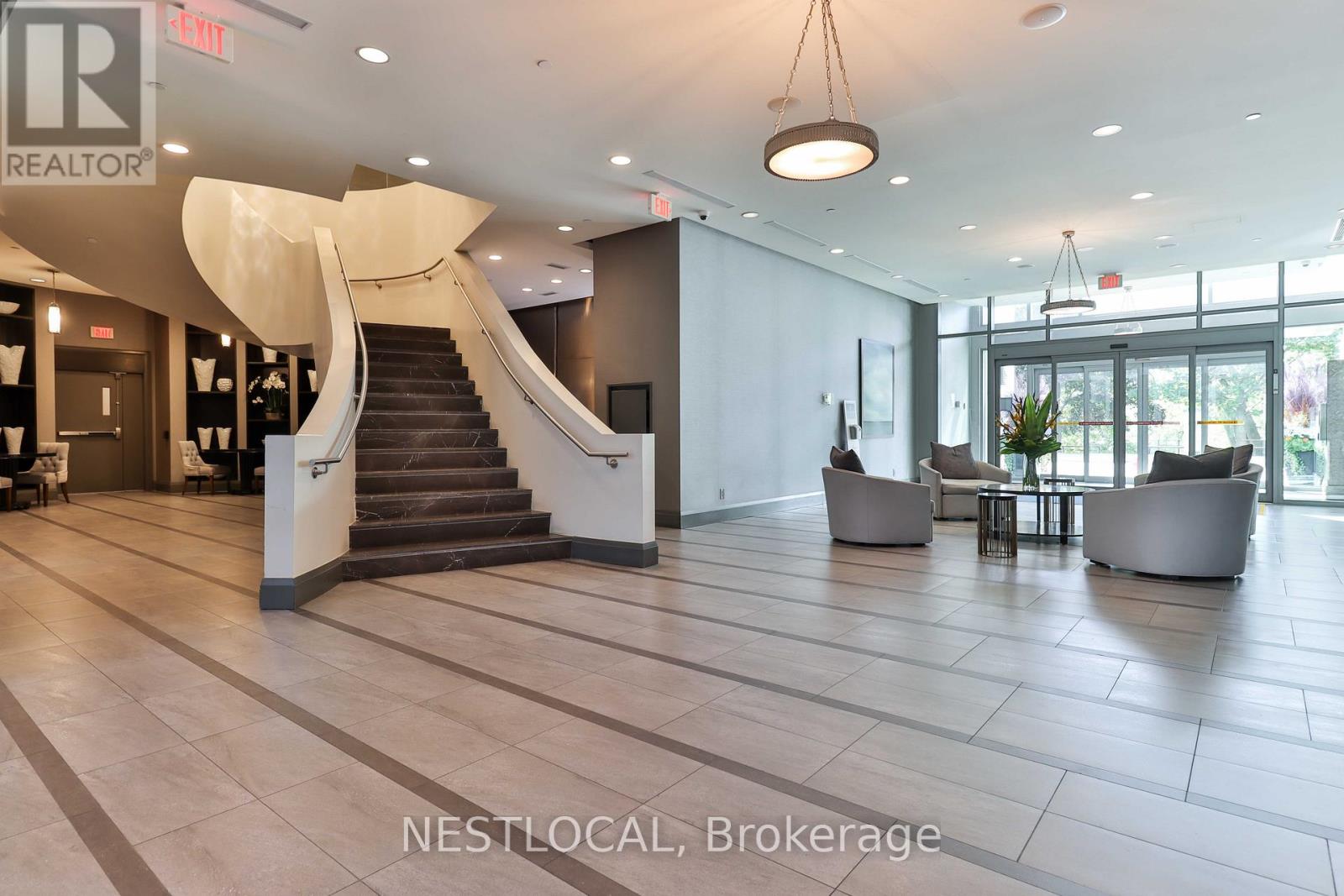 511 - 11 Bronte Road, Oakville, Ontario  L6L 0E1 - Photo 30 - W12462057