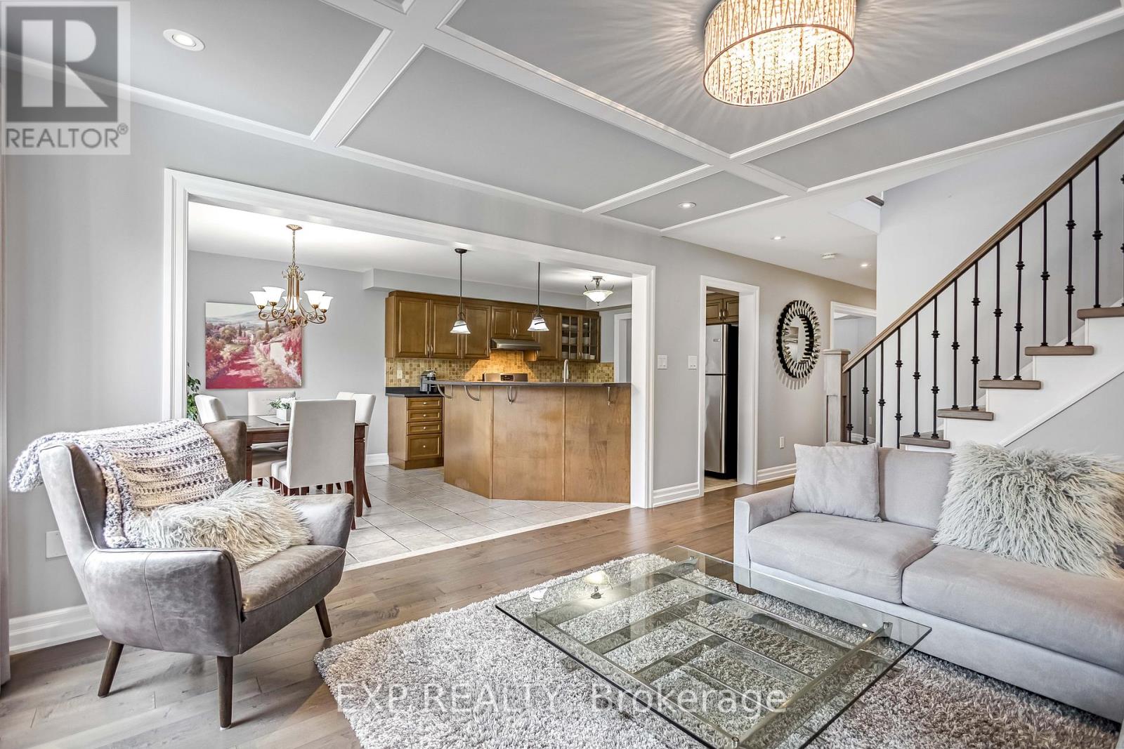 2403 Whitehorn Drive, Burlington, Ontario  L7L 7N4 - Photo 15 - W12462060