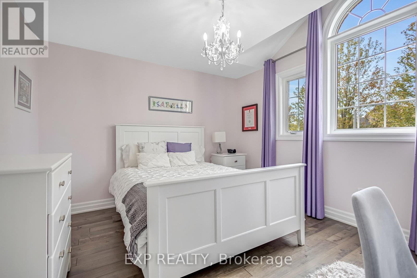 2403 Whitehorn Drive, Burlington, Ontario  L7L 7N4 - Photo 29 - W12462060