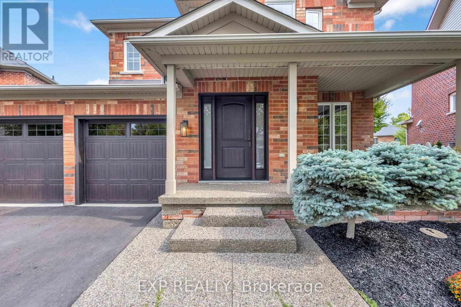 2403 Whitehorn Drive, Burlington, Ontario  L7L 7N4 - Photo 3 - W12462060