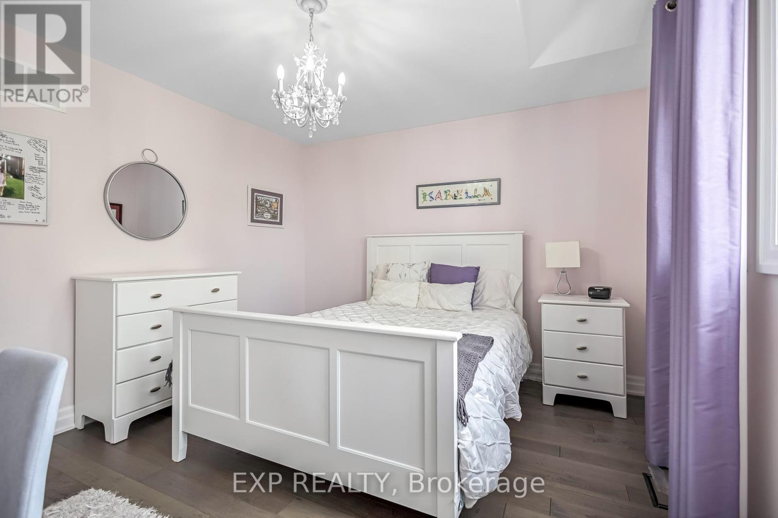 2403 Whitehorn Drive, Burlington, Ontario  L7L 7N4 - Photo 30 - W12462060