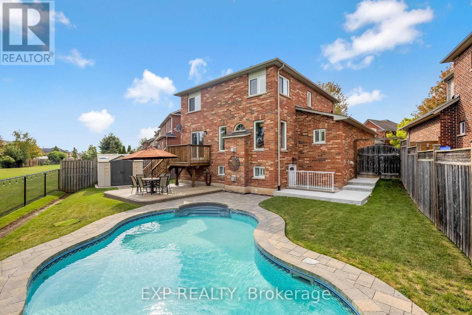 2403 Whitehorn Drive, Burlington, Ontario  L7L 7N4 - Photo 41 - W12462060