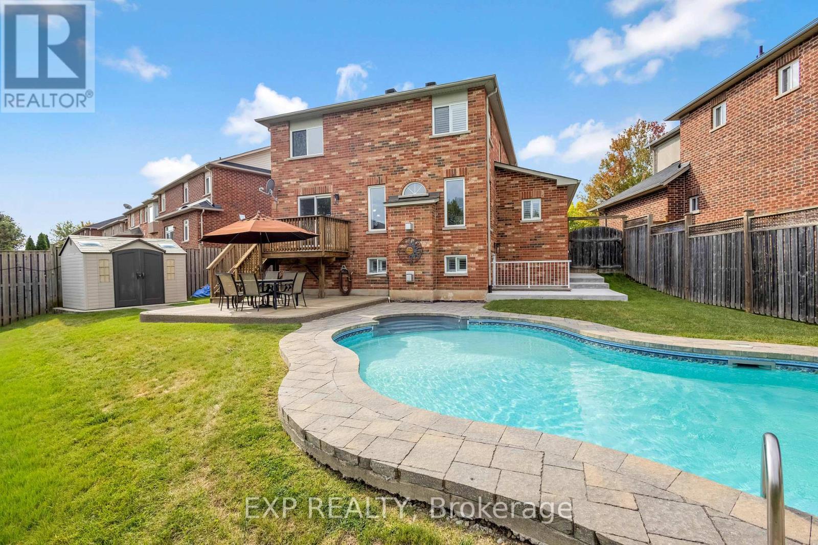 2403 Whitehorn Drive, Burlington, Ontario  L7L 7N4 - Photo 42 - W12462060
