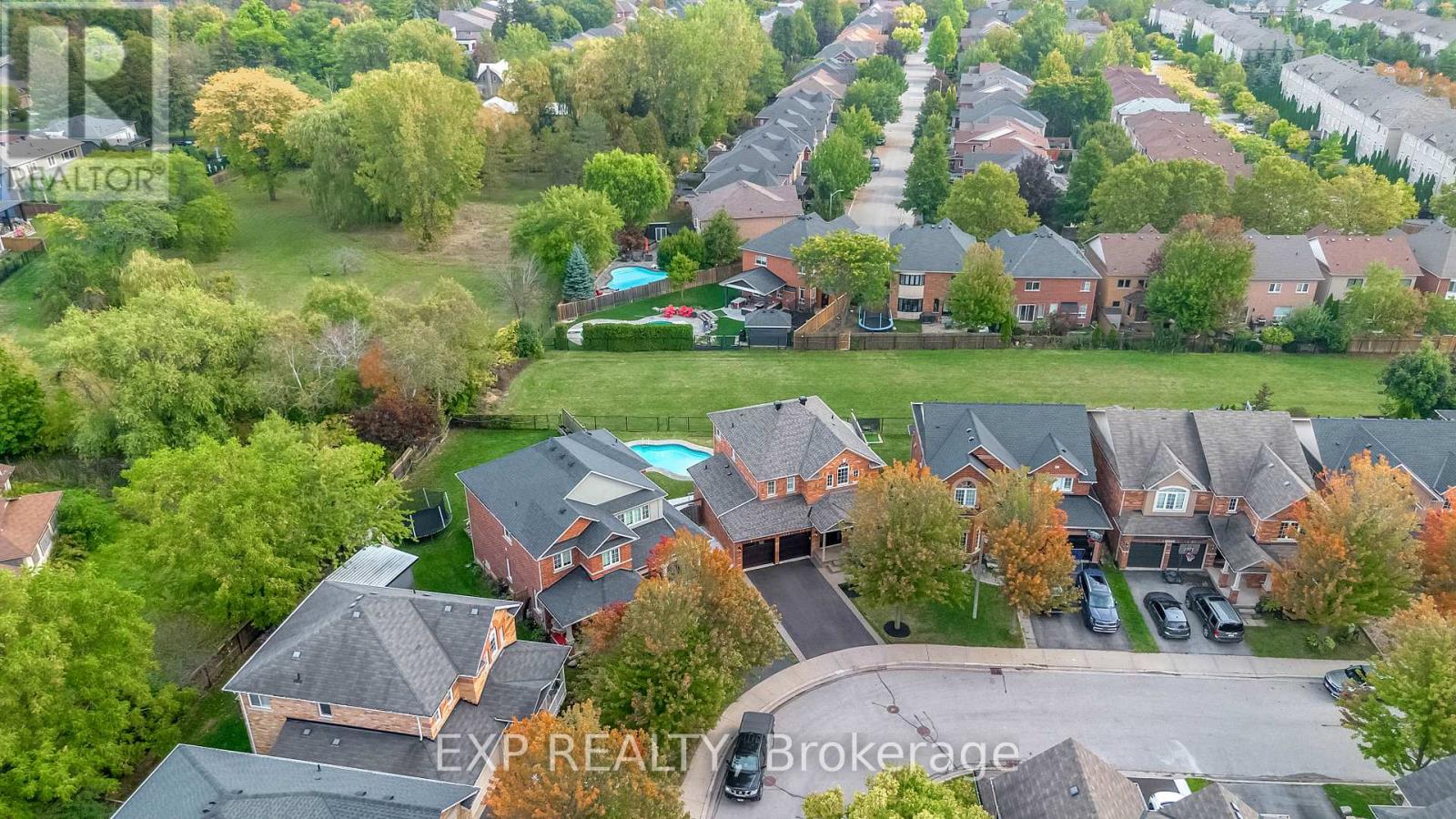 2403 Whitehorn Drive, Burlington, Ontario  L7L 7N4 - Photo 49 - W12462060
