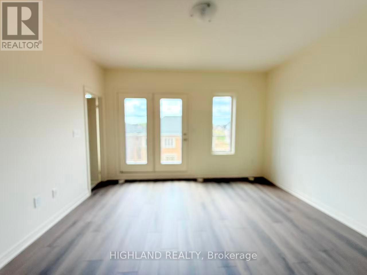 3218 Sixth Line, Oakville, Ontario  L6M 5T2 - Photo 6 - W12462072
