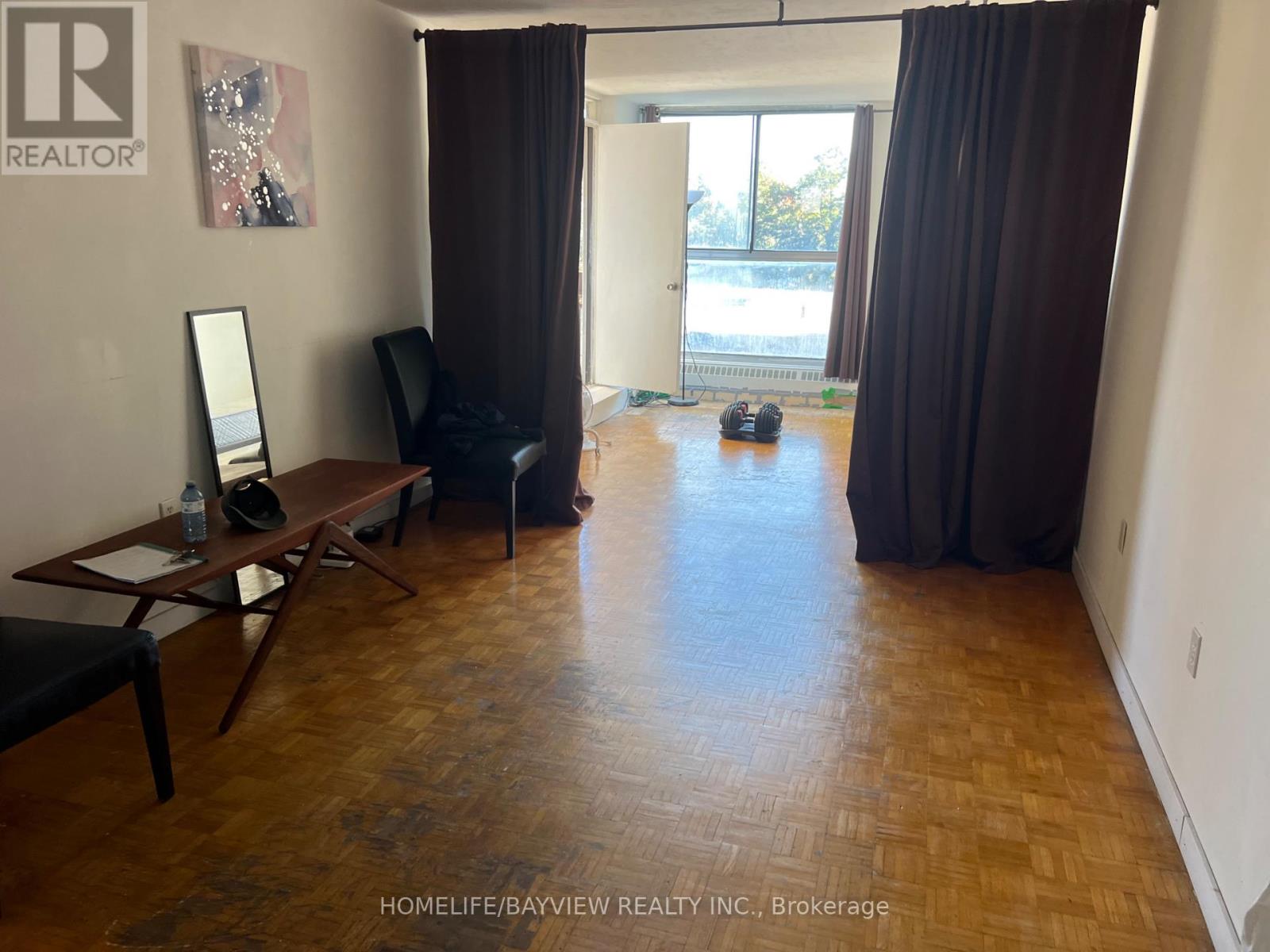 402 - 4689 Jane Street, Toronto, Ontario  M3N 2T6 - Photo 5 - W12462081