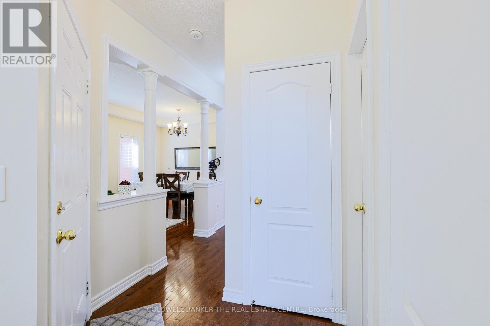 24 Mellowood Avenue, Brampton, Ontario  L6P 2P2 - Photo 7 - W12462083